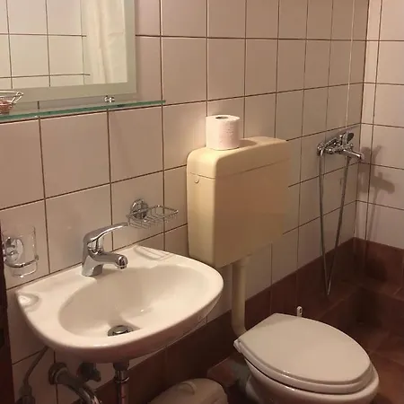 πατρικό Neraïdochóri