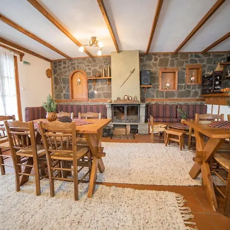 πατρικό Neraïdochóri