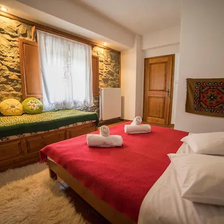 πατρικό 3* Neraïdochóri