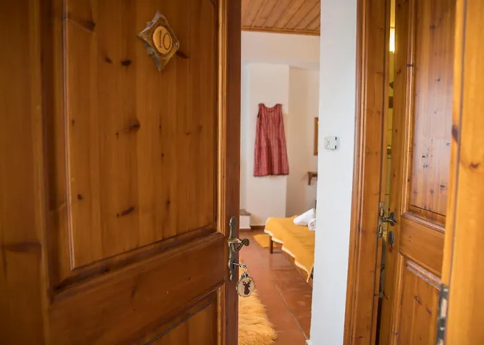 πατρικό Guest house 3*